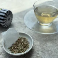 【シナグロブリティッシュセレクションByマダムヒロミ】オーガニックティーTea Bird Teaから新フレーバー、ノンカフェインの「有機レモングラスジンジャー」を新発売