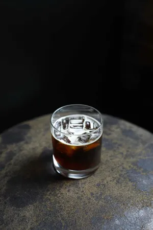 【2026年版】自宅で簡単!水出しコーヒー(コールドブリュー)の作り方と人気グッズ5選