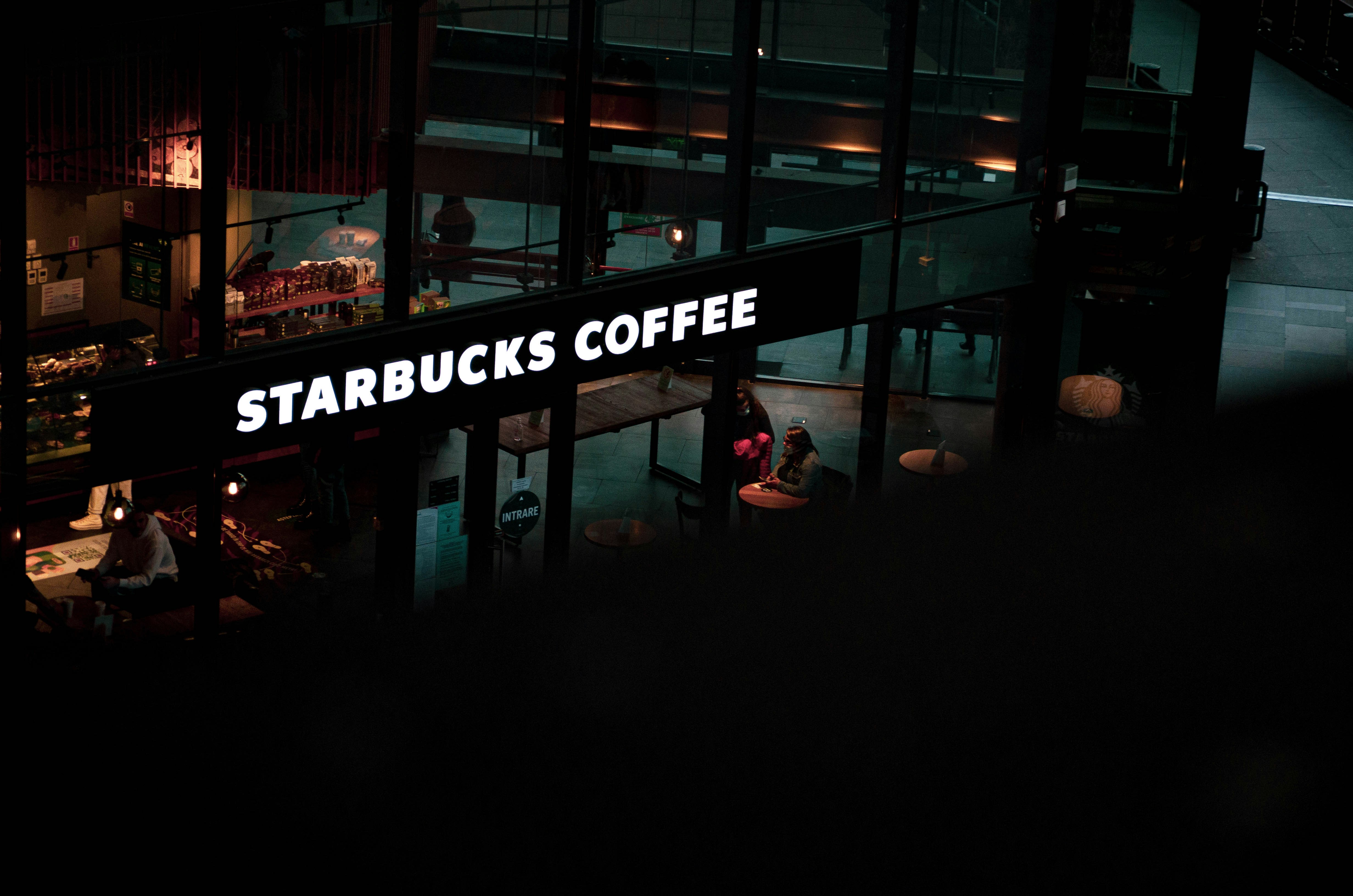 【2026年最新】スタバカスタマイズ完全ガイド|無料・有料の頼み方と人気メニュー別おすすめ一覧
