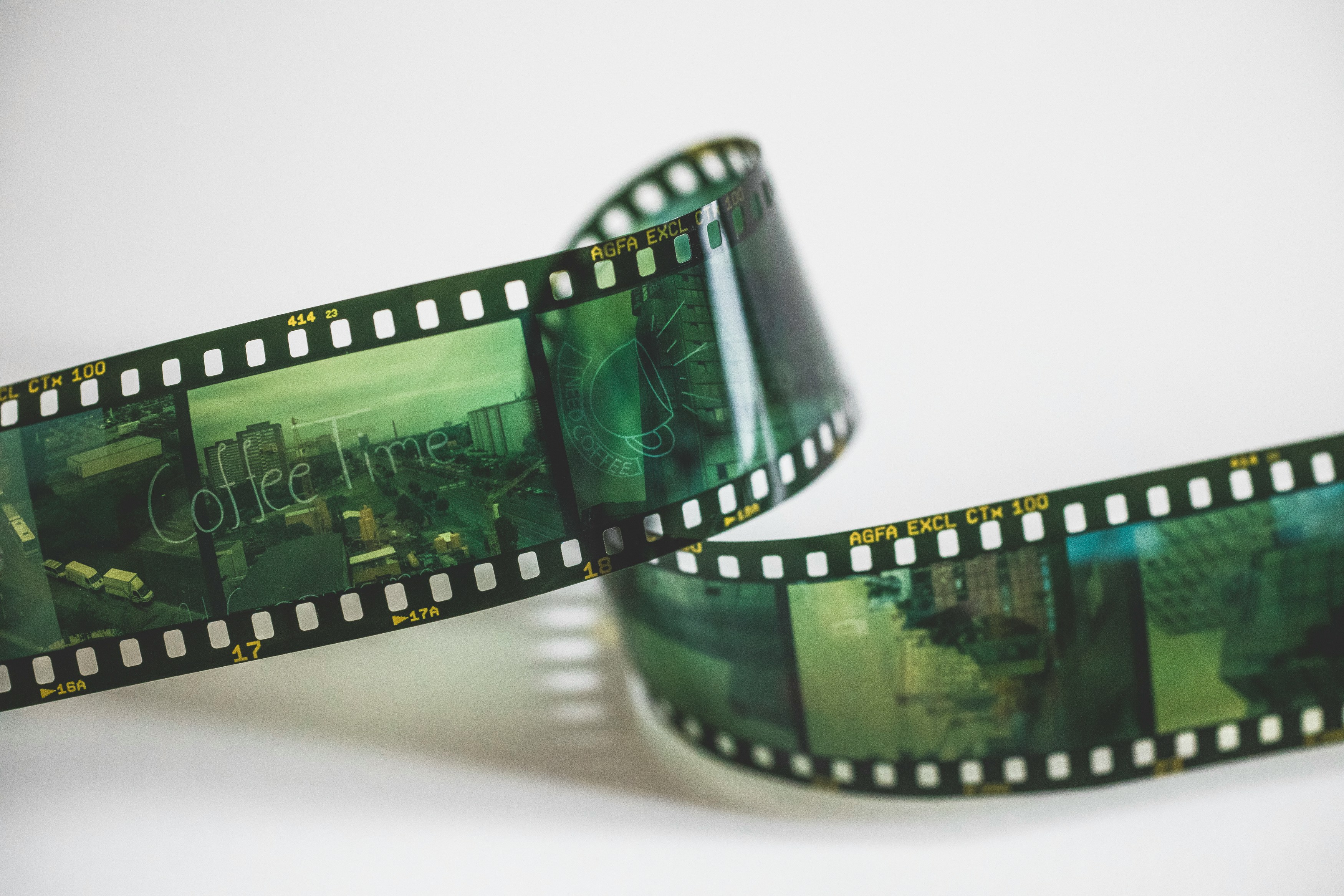コーヒーの香り漂う名作小説と映画を紹介