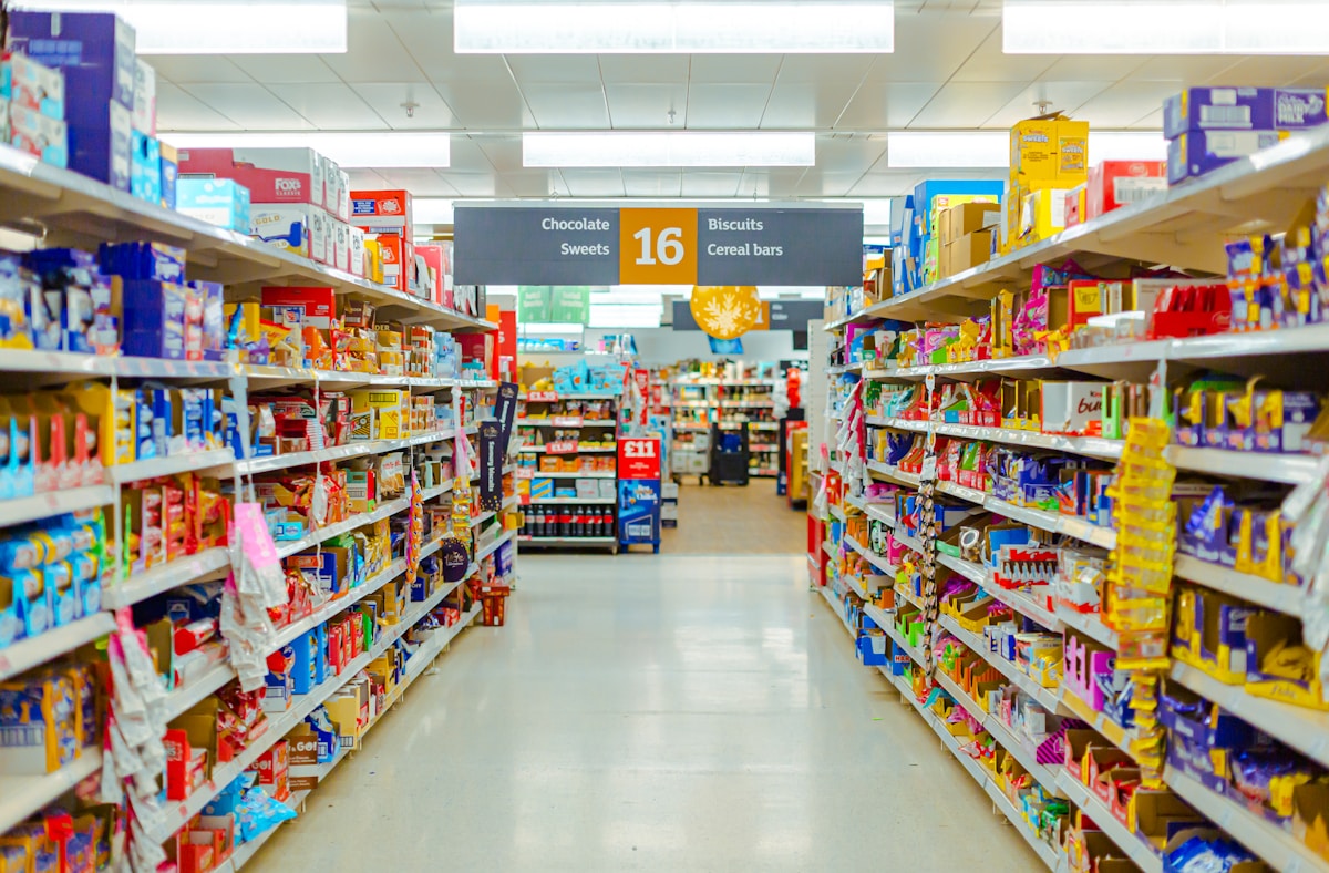 2026年10月の食品値上げは2,720品目｜ピークの9月から4割減、それでも年間18,347品目に届く