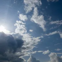 猛暑はいつまで続く？気象庁データで読む「今年の夏が長引く理由」と今すぐできる暑さ対策