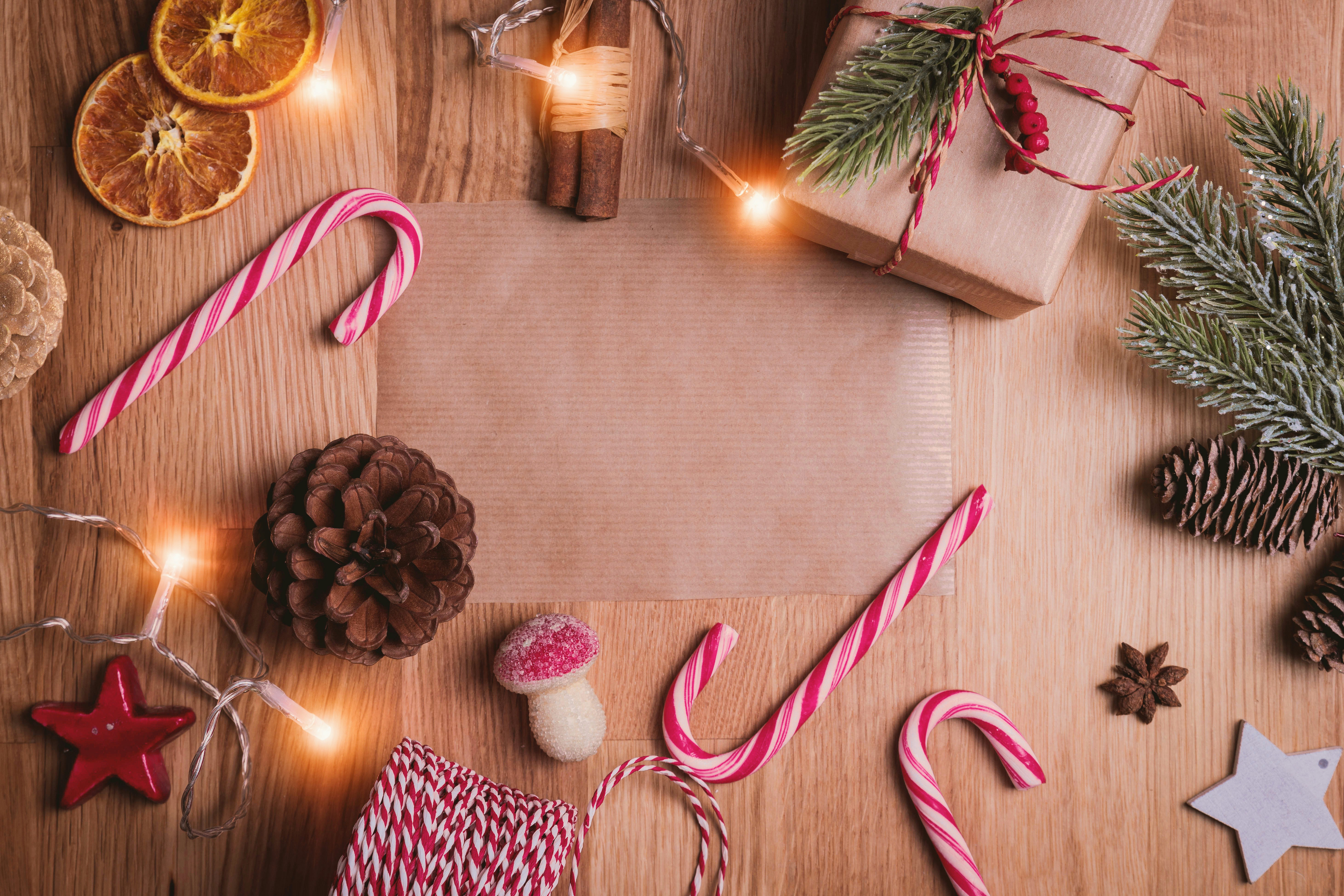 北欧のサウナから南半球の真夏クリスマスまで|世界のユニークなクリスマス文化10選