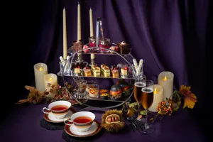 【明治記念館】“《10/1～ 10/31 完全予約制》ラウンジ/ダイニング「kinkei」で今年もHalloween Afternoon Teaを開催”　期間限定で午後のティータイムをお愉しみください