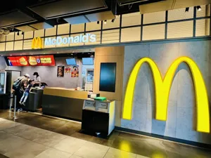 マクドナルド 渋谷ＭＩＹＡＳＨＩＴＡＰＡＲＫ店の画像