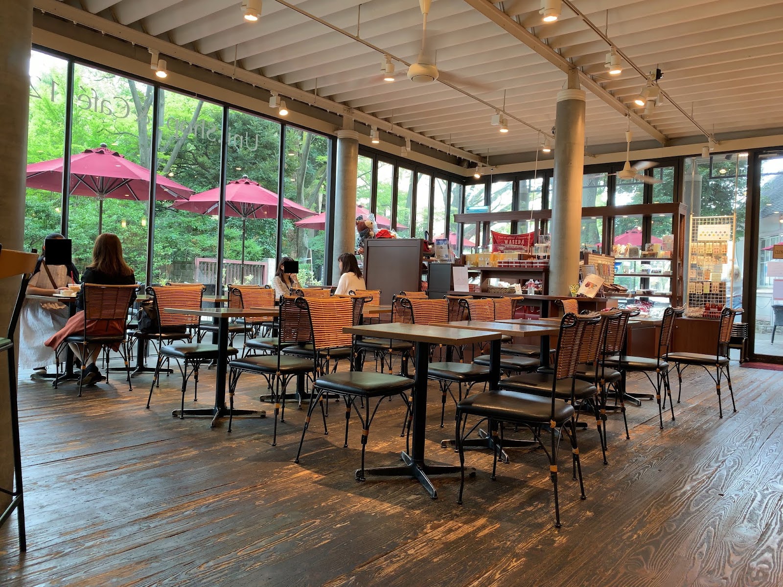 Uni.Shop & Cafe 125の画像