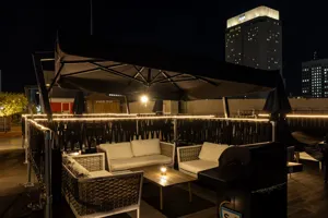 Back Yard -Roof Garden Minatomirai-の画像