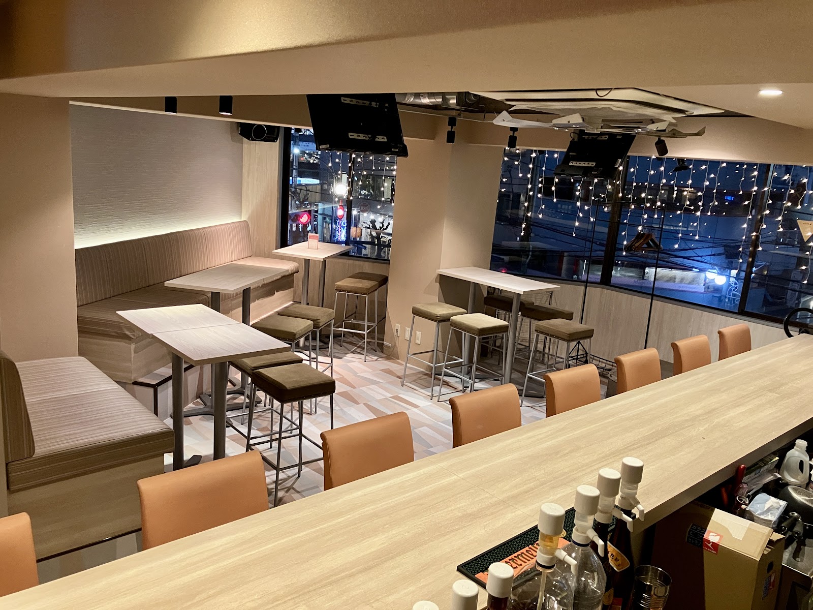 アイドルカフェ écru 恵比寿店 エクルの画像