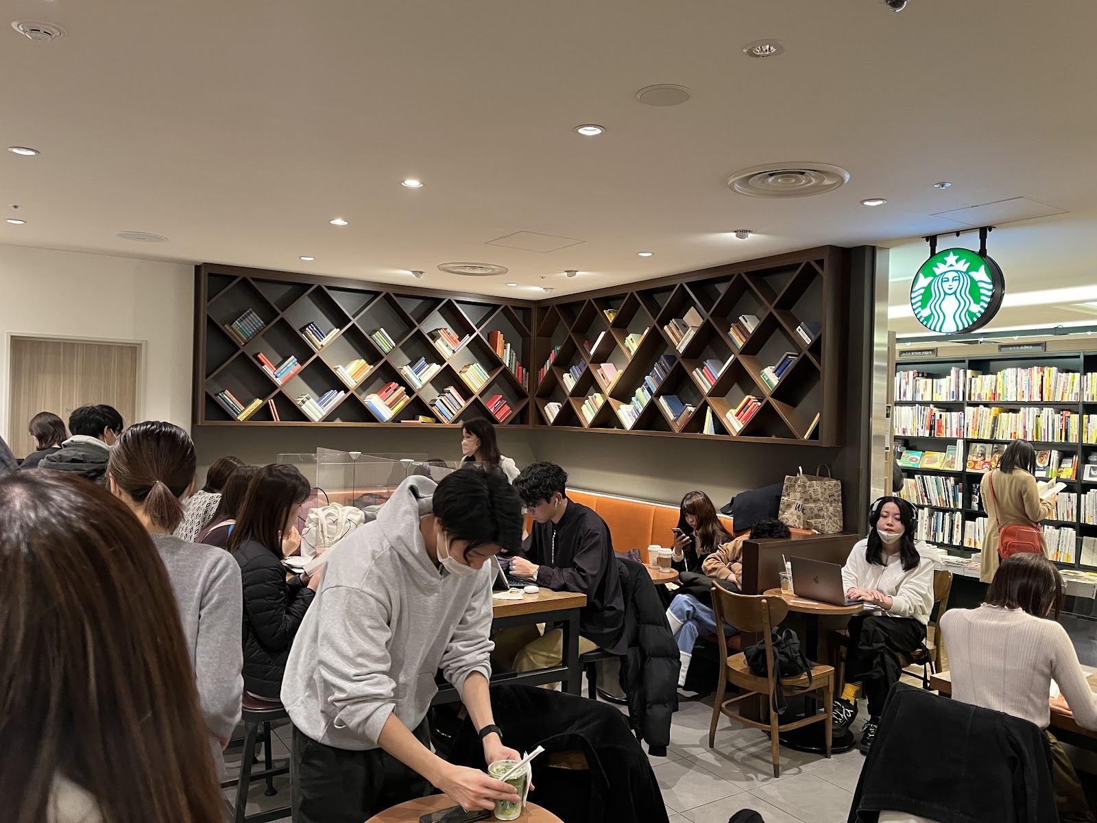スターバックス コーヒー アトレ恵比寿店(5F)の画像