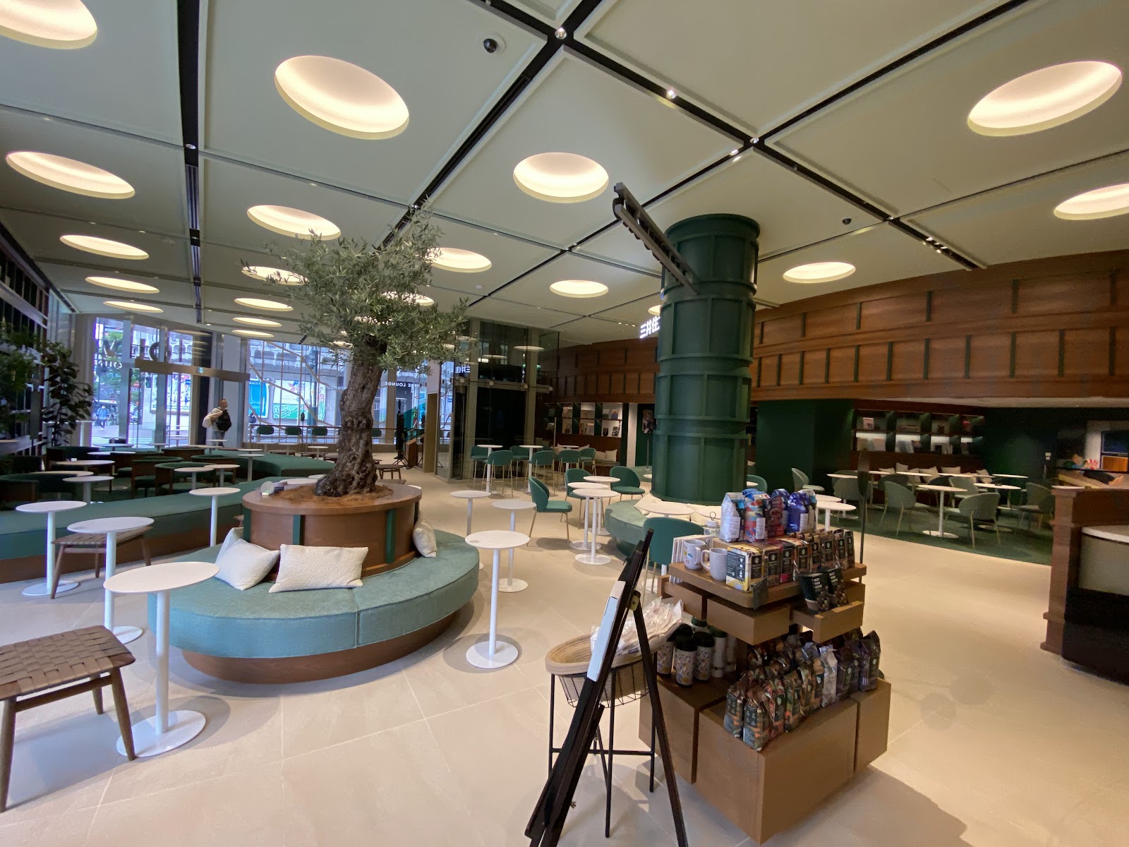 スターバックス コーヒー Olive LOUNGE 渋谷店の画像