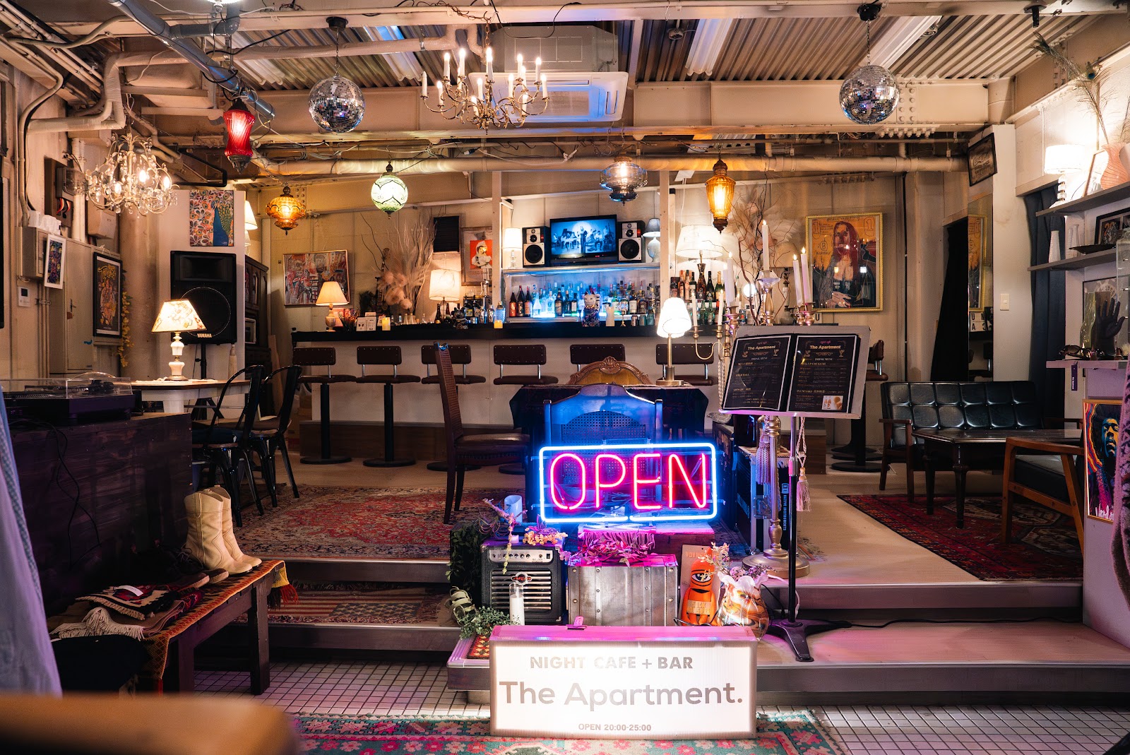 the Apartment.(Cafe&BAR+古着店)の画像